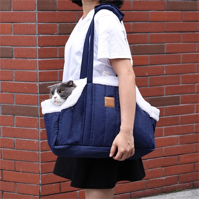 Pet Handbag Cats Carriers Bag Soft Big Capacity with Safety Strap Breathable Pet Carriers Sightseeing Bag